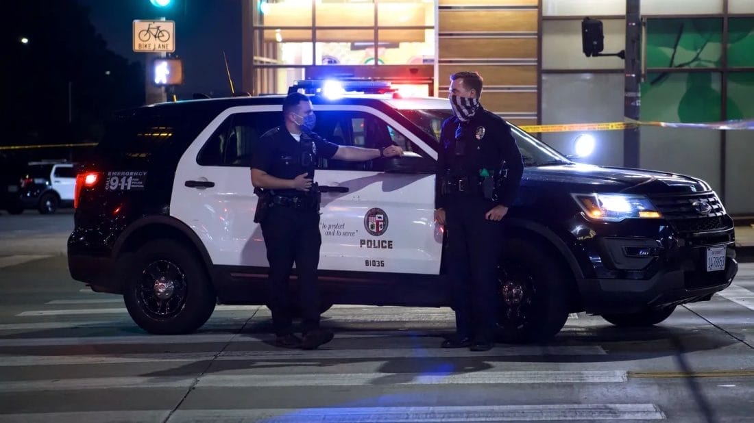 Deux morts et six blessés lors d’une fusillade à Los Angeles