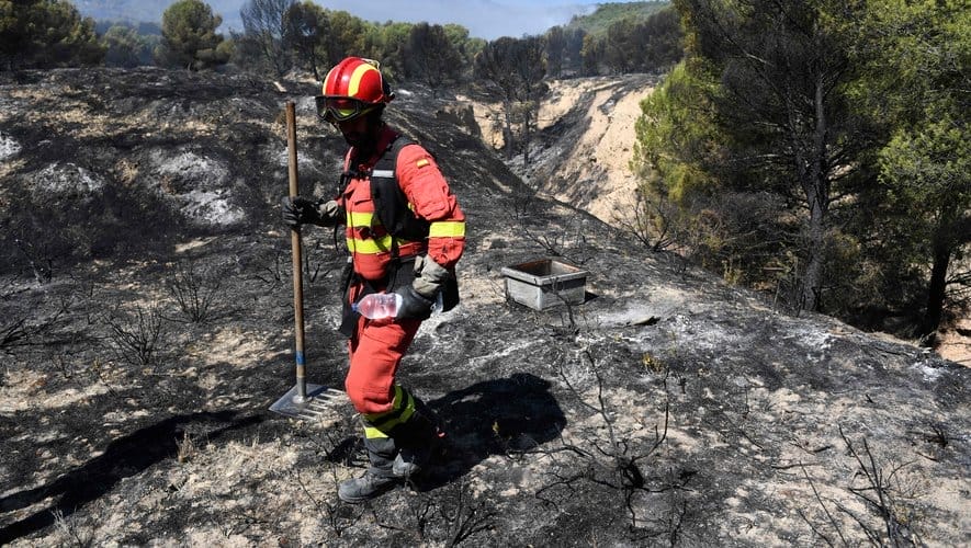 Incendie de Tarifa : les vacanciers autorisés à regagner les lieux
