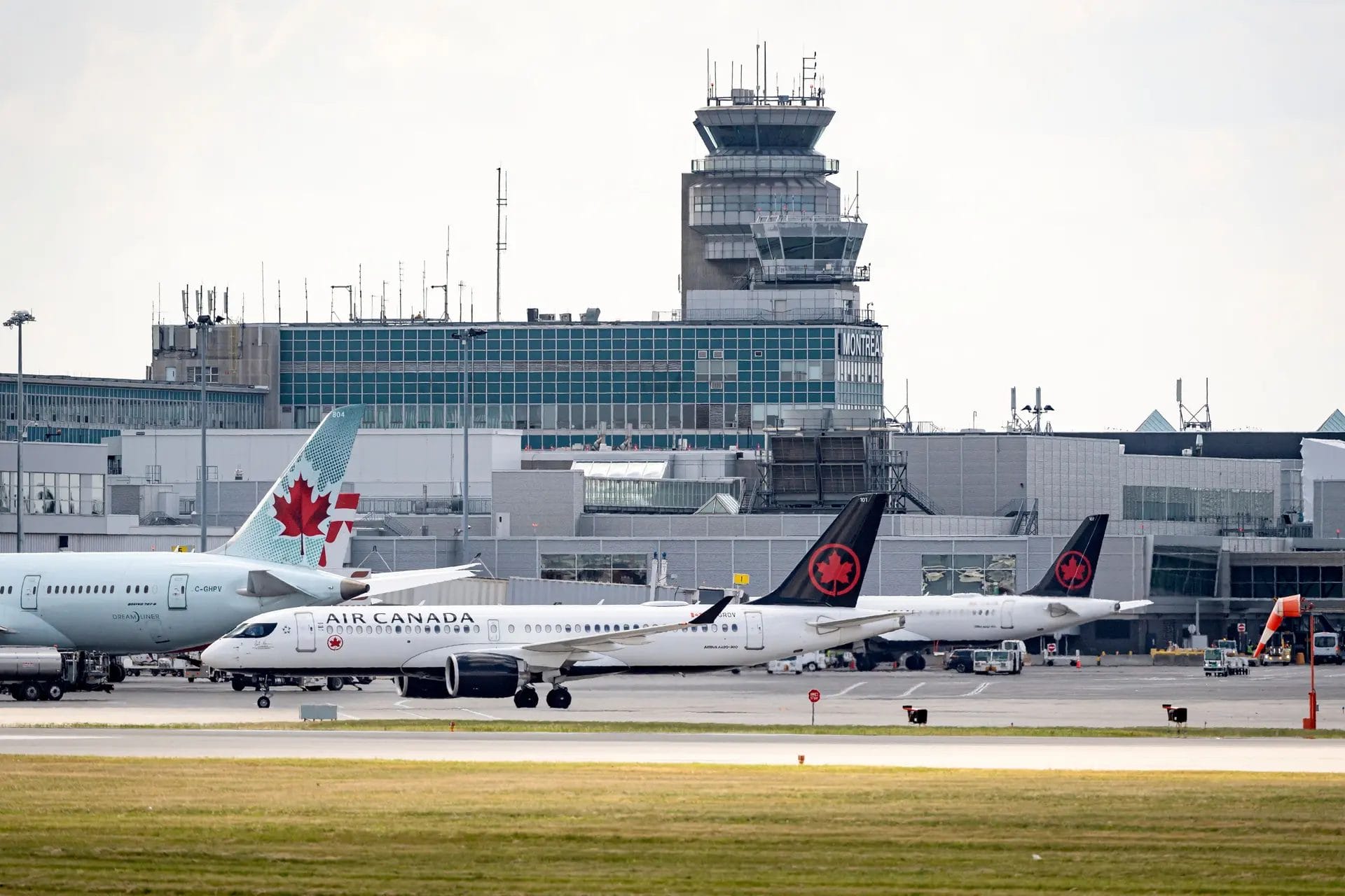 Air Canada reprend ses vols après l’intervention du gouvernement