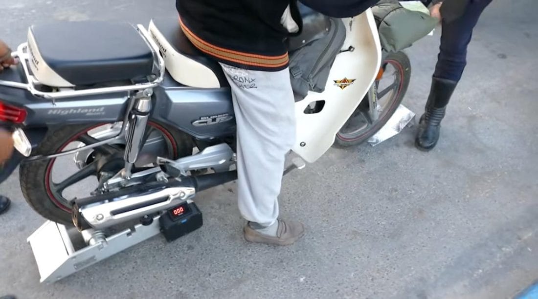 Pourquoi le test de vitesse pour les motos suscite la colère des marocains ?