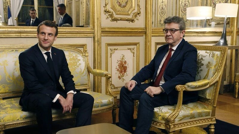Mélenchon appelle à destituer Macron en cas d’échec de Bayrou