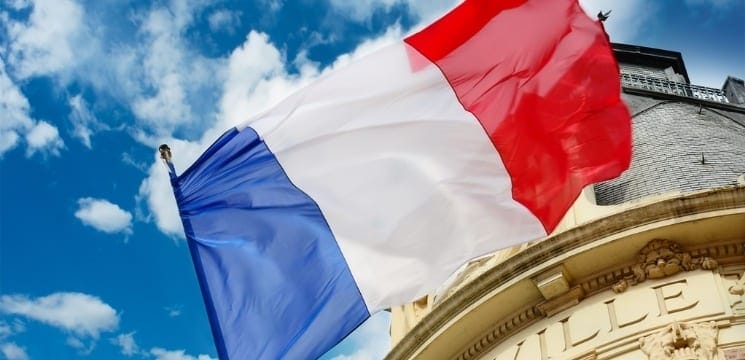 France : fin des privilèges à vie pour les anciens ministres dès 2026