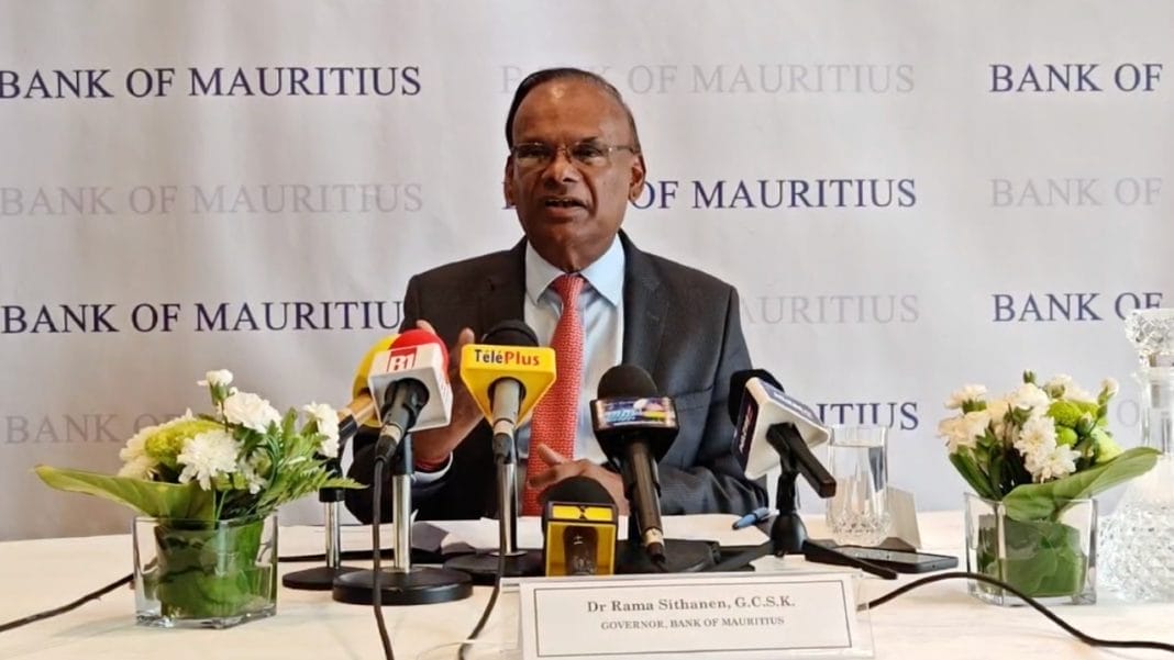 Le gouverneur de la banque centrale mauricien démissionne