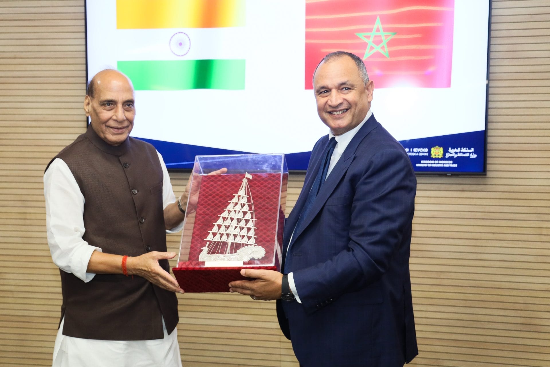 Rabat : entretien entre Ryad Mezzour et le ministre indien de la Défense