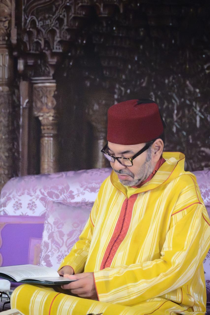 Le Roi préside une veillée religieuse à la mémoire de Feu le roi Hassan II